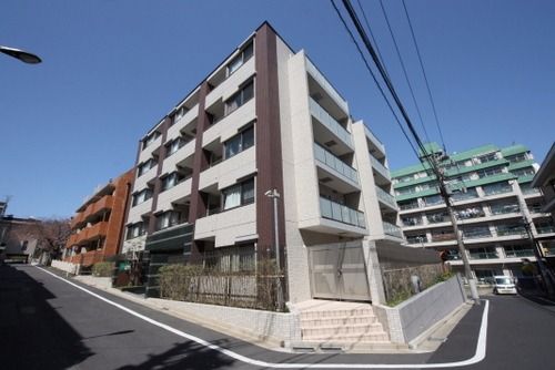 ブルソール信濃町