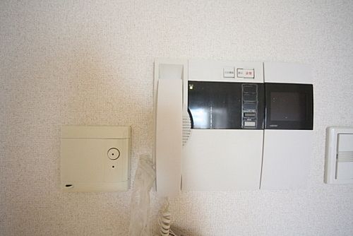 アムス四谷三丁目