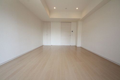 エスティメゾン四谷坂町