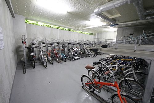 エスティメゾン四谷坂町