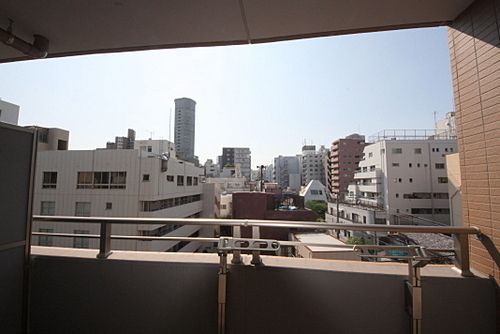 エスティメゾン四谷坂町