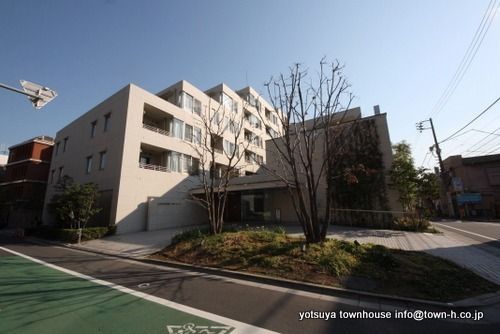 ランテンヌ四谷
