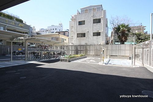 グランスイート四谷プレシア