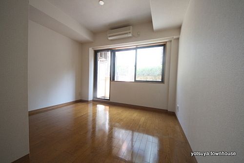ルート四谷三丁目