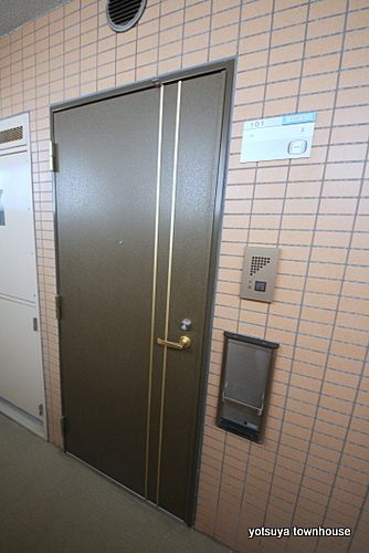 ルート四谷三丁目