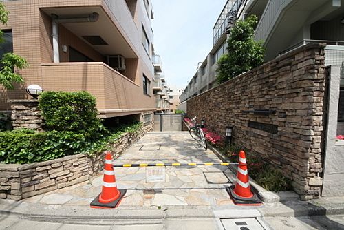 ルート四谷三丁目