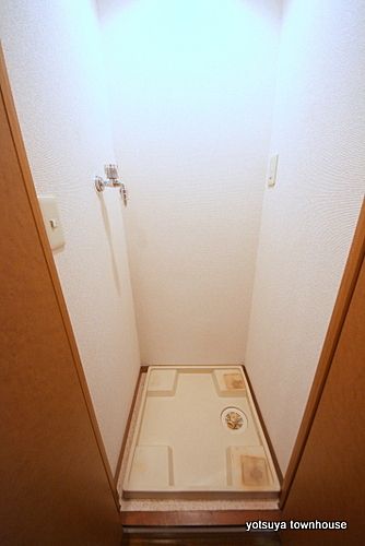 ルート四谷三丁目