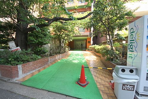 メゾンド四谷