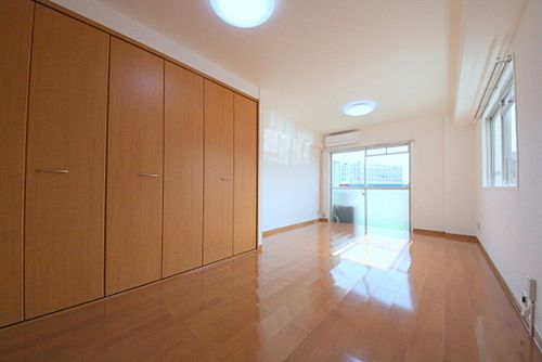 メゾンド四谷