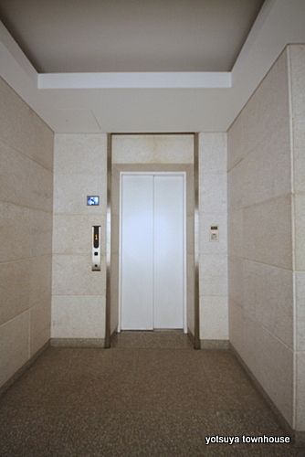 フォルム四谷外苑東