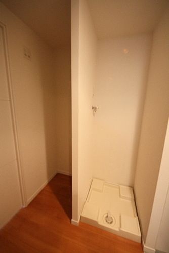 パークキューブ四谷三丁目