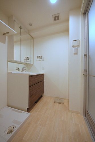 インプレストコア四谷坂町