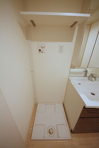 インプレストコア四谷坂町