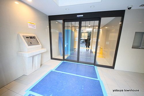 インプレストコア四谷坂町
