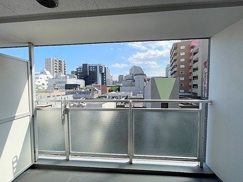レジディア四谷三丁目