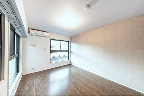 ウェルスクエアイズム四谷大京町